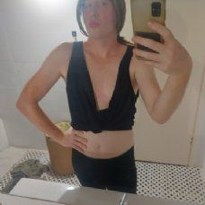 קרוסית נשית